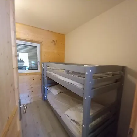 Cosy Au Pied Des Pistes Avec Parking Prive - Fr-1-787-114 *